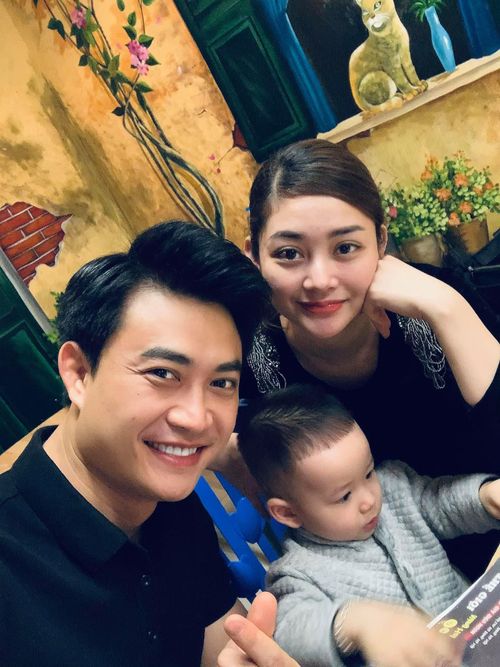 "Gia đình nhỏ có 1 thanh niên không bao giờ “hợp tác” - Tiến Lộc viết. 