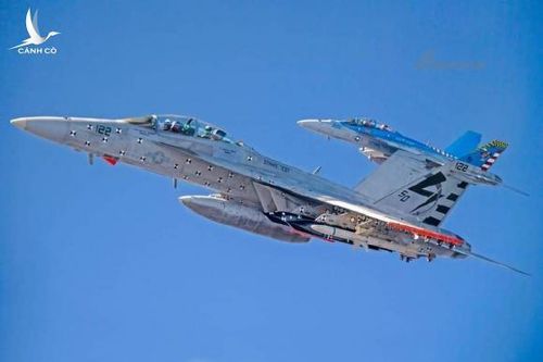 Ngoài khả năng tấn công các mục tiêu trên đất liền, B-1B cũng được tăng cường khả năng chống hạm, khi trang bị tên lửa diệt hạm tàng hình AGM-158C LRASM. Năm 2020, không quân Mỹ cho biết, những máy bay này đã tham gia cuộc diễn tập chống hạm ở Biển Đen.