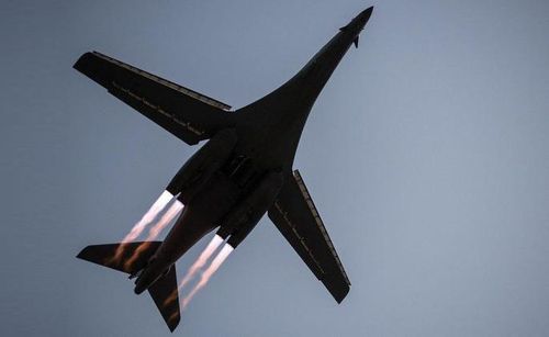 Ngoài khả năng tấn công các mục tiêu trên đất liền, B-1B cũng được tăng cường khả năng chống hạm khi trang bị tên lửa diệt hạm tàng hình AGM-158C LRASM. Năm 2020, không quân Mỹ cho biết, những máy bay này đã tham gia cuộc diễn tập chống hạm ở Biển Đen.