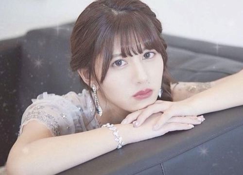  Theo nguồn tin của Bunshun, chỉ các sugar daddy cấp VIP mới được gặp Satake Nonno. 