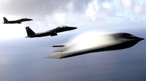 Cùng với loại pháo đài bay B-52 và B-1 Lancer, đây là bộ ba máy bay ném bom chiến lược nguy hiểm nhất thế giới.