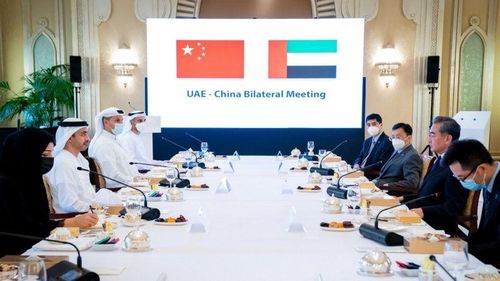 Ngoại trưởng Trung Quốc cũng đã đến thăm 3 quốc gia khác trong Vùng Vịnh, bao gồm Các Tiểu vương quốc Arab Thống nhất (UAE).