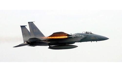 Lực lượng Houthi đã tự sản xuất được hàng loạt UAV, tên lửa hành trình và tên lửa đạn đạo đủ sức tấn công các mục tiêu nằm sâu trong lãnh thổ Arab Saudi, bất chấp nhiều năm đối phó với chiến dịch quân sự và đòn không kích của liên quân do Riyadh dẫn đầu.