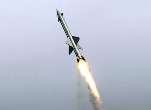 Hệ thống tên lửa phòng không Berkut còn được gọi là S-25, có thể bắn trúng mục tiêu với tốc độ 1500 km/h ở độ cao 20 km, có tầm bắn tối đa đạt 35 km. Theo nhiều chuyên gia quân sự, hệ thống phòng không Berkut trong những năm 1950, là hệ thống phòng không tiên tiến nhất. có khả năng phát hiện và đánh trúng mục tiêu.