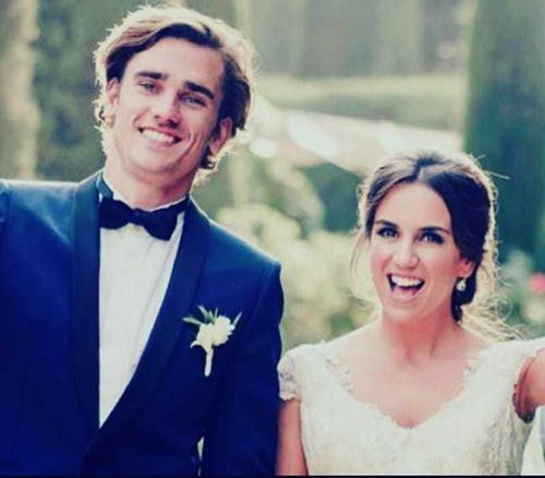 Griezmann quen vợ từ lúc cô mới 17 tuổi