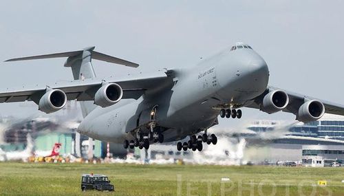 C-5M Galaxy được trang bị 4 động cơ General điện CF6 -80C2, mỗi chiếc sản sinh lực đẩy lên tới 225 kN.