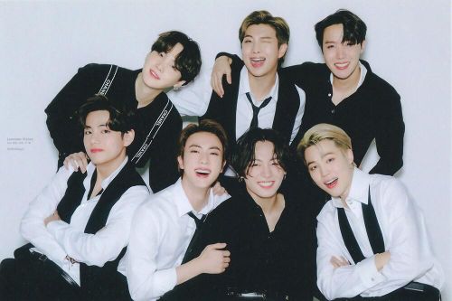 Trên nền tảng Youtube, nhóm BTS cũng đang dẫn đầu danh sách nghệ sĩ Hàn có lượt stream nhiều nhất.
