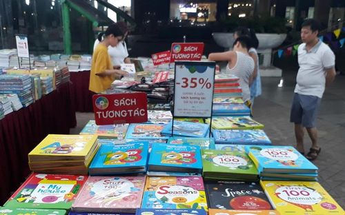  Hội sách năm 2019 của Đinh Tị Books.