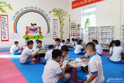 Song song với việc tổ chức ngày hội đọc sách, những năm qua việc xây dựng mô hình thư viện thân thiện cũng đã được triển khai đồng loạt tại nhiều trường học trong toàn tỉnh. Ảnh: MH