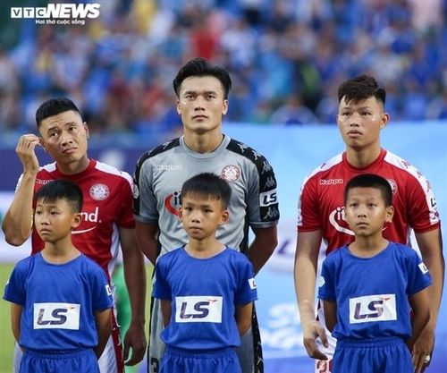 Tiến Dũng phải chắt chiu cơ hội. 