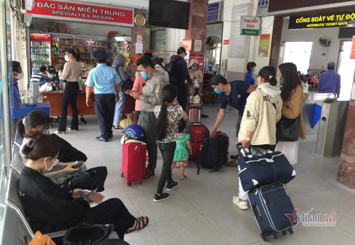 Tại ga Đà Nẵng ghi nhận lượng lớn hành khách