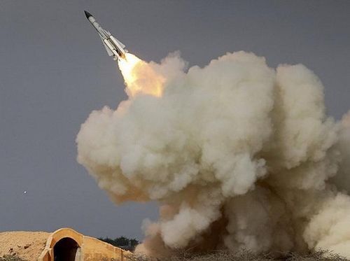“Dựa trên kết quả điều tra vừa được Tel Aviv công bố một phần, lực lượng phòng không Syria đã bắn 10 tên lửa hạng nặng S-200 vào máy bay chiến đấu F-16 của họ nhưng không gây ra bất cứ thiệt hại nào".