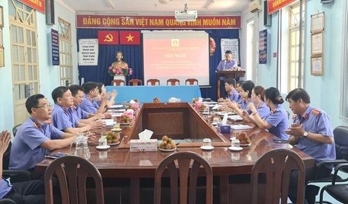  Toàn cảnh buổi ký kết.
