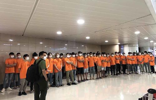Người nước ngoài nhập cảnh trái phép vào Việt Nam và bị phát hiện tại TP.HCM