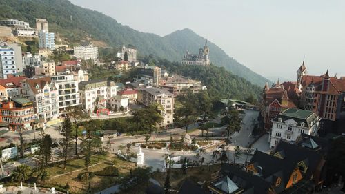  Quảng trường trung tâm thị trấn Tam Đảo không một bóng người. Ảnh: Ngọc Tân. 