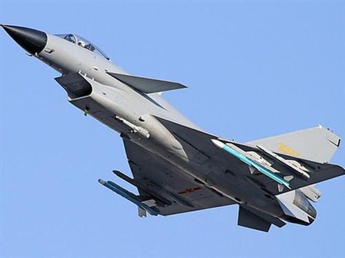 Iran có thể mua J-10A với giá thấp hơn nhiều so với phiên bản cải tiến mới nhất là J-10C. J-10A chỉ được trang bị radar kiểu cũ, hiệu suất động cơ yếu, tầm bắn của tên lửa không đối không ngắn và ít sử dụng vật liệu composite trong thân máy bay. Nếu được nâng cấp, J-10A có tính năng cao hơn hẳn số J-7 và F-5E của Iran.