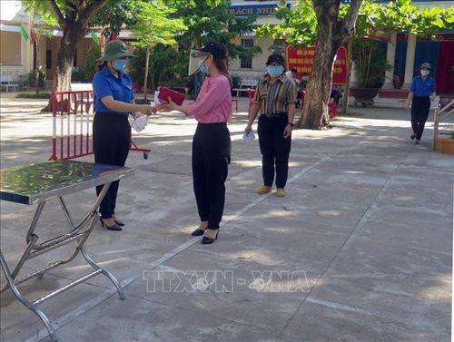 Đoàn viên thanh niên thành phố Tuy Hòa tham gia diễn tập cùng các lực lượng phục vụ bầu cử.