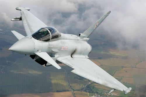 Eurofighter Typhoon (2.485 km/h):Đây là máy bay chiến đấu duy nhất do châu Âu sản xuất lọt vào danh sách này. Eurofighter Typhoon là máy bay chiến đấu đa chức năng, dù ban đầu nó được thiết kế để thực hiện vai trò chiếm ưu thế trên không. Ảnh:Aircraftfandom.