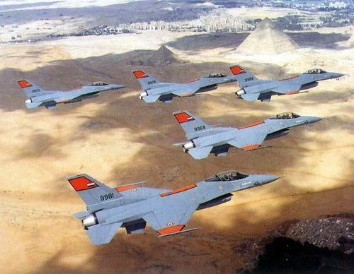 Có nghĩa là vào cuối những năm 1990, khả năng không chiến của Ai Cập đã rất lạc hậu, không thể đủ sức chống lại các đối thủ như Israel; vốn có thể dễ dàng vô hiệu hóa, các tên lửa AIM-7 cũ hơn, được trang bị trên chiến đấu cơ F-16 của Ai Cập, bằng các hệ thống tác chiến điện tử.