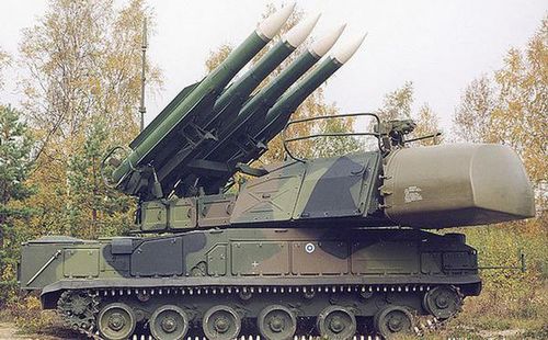 Ukraine rất tự tin vào năng lực phòng không của mình, họ căn cứ vào thực tế cuộc chiến tại Gruzia năm 2008, khi những hệ thống Buk mà họ cung cấp cho Tbilisi đã bắn hạ thành công cả máy bay ném bom chiến lược siêu thanh Tu-22M3 của Nga.