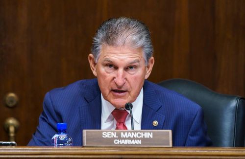  Thượng nghị sĩ Joe Manchin. Ảnh: AP. 