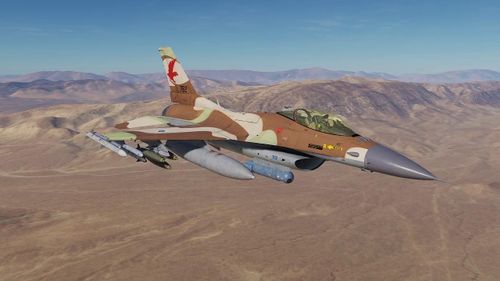 Những chiếc F-16 mang bom Mark-84 và những quả bom hạng nặng nặng tới 900kg, mỗi chiếc chỉ có thể mang hai quả bom. Không quân Iraq cũng trang bị một số máy bay phản lực chiến đấu tiên tiến nhất ở Trung Đông như MiG-25 Foxbat.