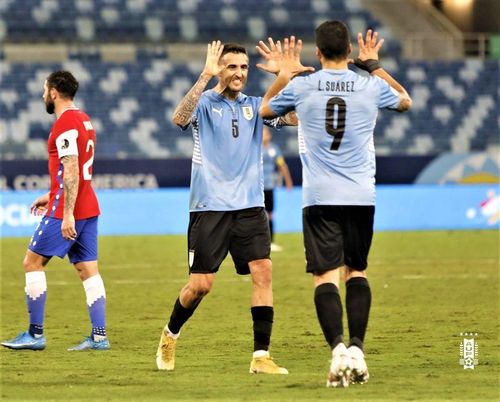 Uruguay có được 1 điểm trước Chile
