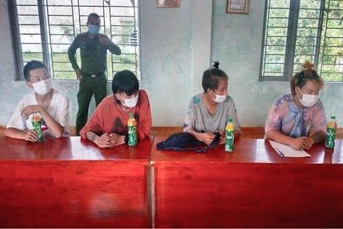 Bốn người Trung Quốc nhập cảnh trái phép. Ảnh: Công an cung cấp.