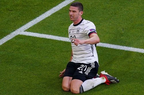 Juventus đàm phán Robin Gosens
