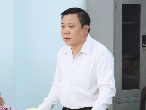 Ông Lê Thành Công cũng đã bị kỷ luật cảnh cáo.