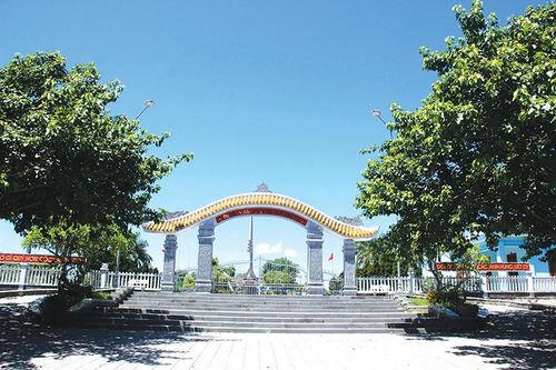 Nghĩa trang Liệt sĩ thị xã Quảng Trị -Ảnh: H.T