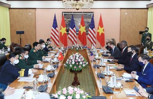  Đại tướng Phan Văn Giang, Bộ trưởng Bộ Quốc phòng hội đàm với Bộ trưởng Quốc phòng Hoa Kỳ Lloyd Austin. (Ảnh: Trọng Đức/TTXVN) 