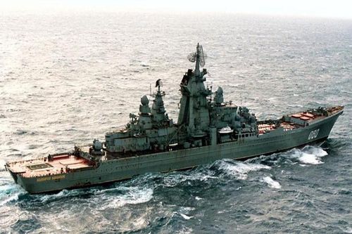 "Trong khi đó S-500 sẽ giữ vai trò đặc biệt - đẩy lùi cuộc tấn công hạt nhân vào nước Nga", vị chuyên gia quân sự tổng kết.