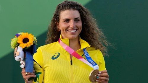 Jess Fox giành tấm HCV đầu tiên của mình tại Olympic