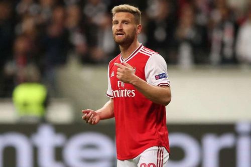 8. Shkodran Mustafi (mua từ Valencia, 2016, 35 triệu bảng).