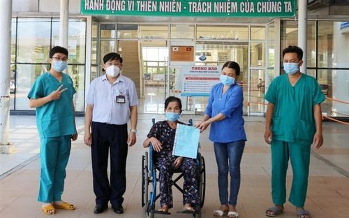 Ngày càng nhiều người mắc COVID-19 ở TP.HCM được xuất viện.
