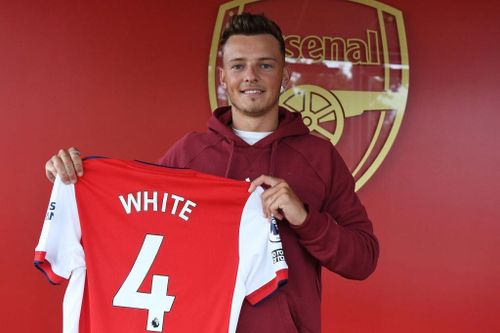 Arsenal không có nhiều lựa chọn trên thị trường chuyển nhượng