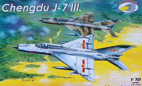 J-7 khó có khả năng "sống sót" trước máy bay chiến đấu thế hệ thứ tư hiện đại, có thể phát hiện và giao tranh với đối phương ở tầm xa hơn nhiều (thực tế chứng minh giữa Không quân Israel và Syria năm 1982). Mặc dù theo giả thuyết, J-7 dựa vào số đông, có thể áp đảo quân phòng thủ, bằng các cuộc tấn công theo bầy đàn.