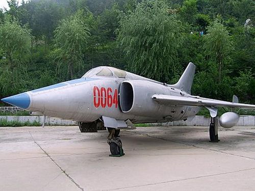 Loại máy bay chiến đấu được Trung Quốc sao chép nhiều nhất là MiG-19 với cái tên Trung Quốc là tiêm kích J-6; đây là chiến đấu cơ có tốc độ siêu âm đầu tiên của Liên Xô, sử dụng cửa hút khí ở mũi. Phiên bản tiến công mặt đất của J-6 là Q-5, hiện vẫn còn khoảng 150 chiếc trong biên chế; nhưng được nâng cấp để sử dụng vũ khí dẫn đường chính xác.