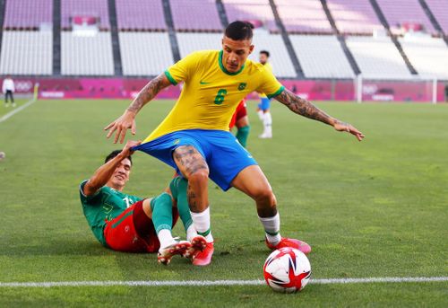 Với tham vọng giành HCV môn bóng đá nam Olympic, Brazil nhập cuộc chủ động. Trong khi đó Mexico cho thấy họ tới Nhật Bản không chỉ để dạo chơi.
