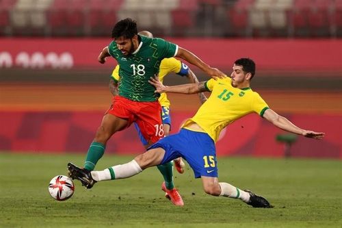 Brazil và Mexico bất phân thắng bại sau 120 phút.