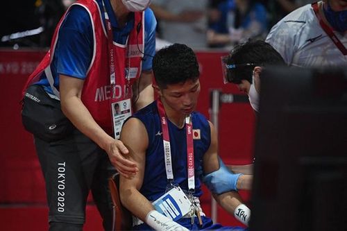 Chưa rõ võ sĩ này có thể thi đấu bán kết được không