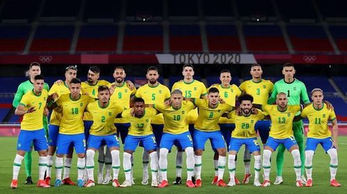 Danh sách thi đấu của Brazil, các cầu thủ đá chính và cả dự bị cùng nhau chụp ảnh