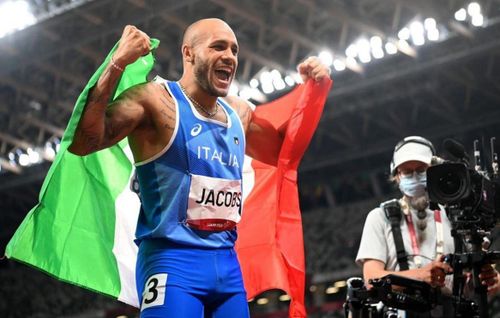 Jacobs trở thành "ông vua tốc độ" mới của thế giới. Ảnh: Reuters