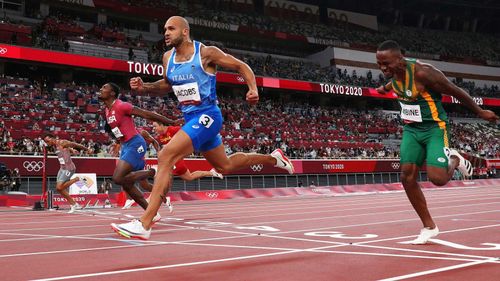 Lamont Marcell Jacobs (Italia) trở thành “nhà vua” mới trên đường chạy 100m nam, góp công giúp Italia có một kỳ Olympic rất thành công với năm tấm huy chương vàng điền kinh. (Ảnh: Getty Images) 