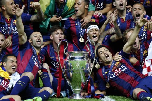  Bộ ba "MSN" (Messi, Suarez, Neymar - PV) ghi được 364 bàn thắng trong 450 trận sát cánh cùng nhau. Họ mang về phòng truyền thống của Barca 2 danh hiệu La Liga, 3 chiếc cúp Copa del Rey, 1 Champions League và 1 FIFA Club World Cup. 