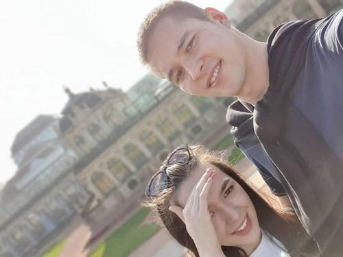 Aneta bảo cô thường có cảm giác lo sợ trước mỗi trận đấu của Filip. Tuy nhiên, cả hai học được cách cảm thông và chia sẻ để bên nhau lâu bền.