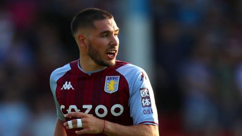  Khoản tiền từ thương vụ bán Grealish cho Man City cho phép Aston Villa chi tiêu mạnh tay (105,6 triệu euro). Họ chiêu mộ nhiều cầu thủ chất lượng như Emiliano Buendia (38,4 triệu euro), Danny Ings (35,2 triệu euro) và Leon Bailey (32 triệu euro). Ngoài ra, Aston Villa còn có thêm các tân binh là Ashley Young (chuyển nhượng tự do) và Axel Tuanzebe (mượn từ Man United). 