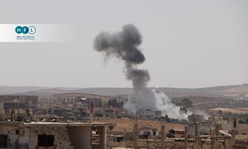 Cột khói bốc cao sau một đợt tấn công của quân đội Syria vào thành phố Deraa ngày 30/8.