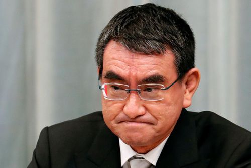 Bộ trưởng Cải cách hành chính Nhật Bản Taro Kono. Ảnh: Reuters